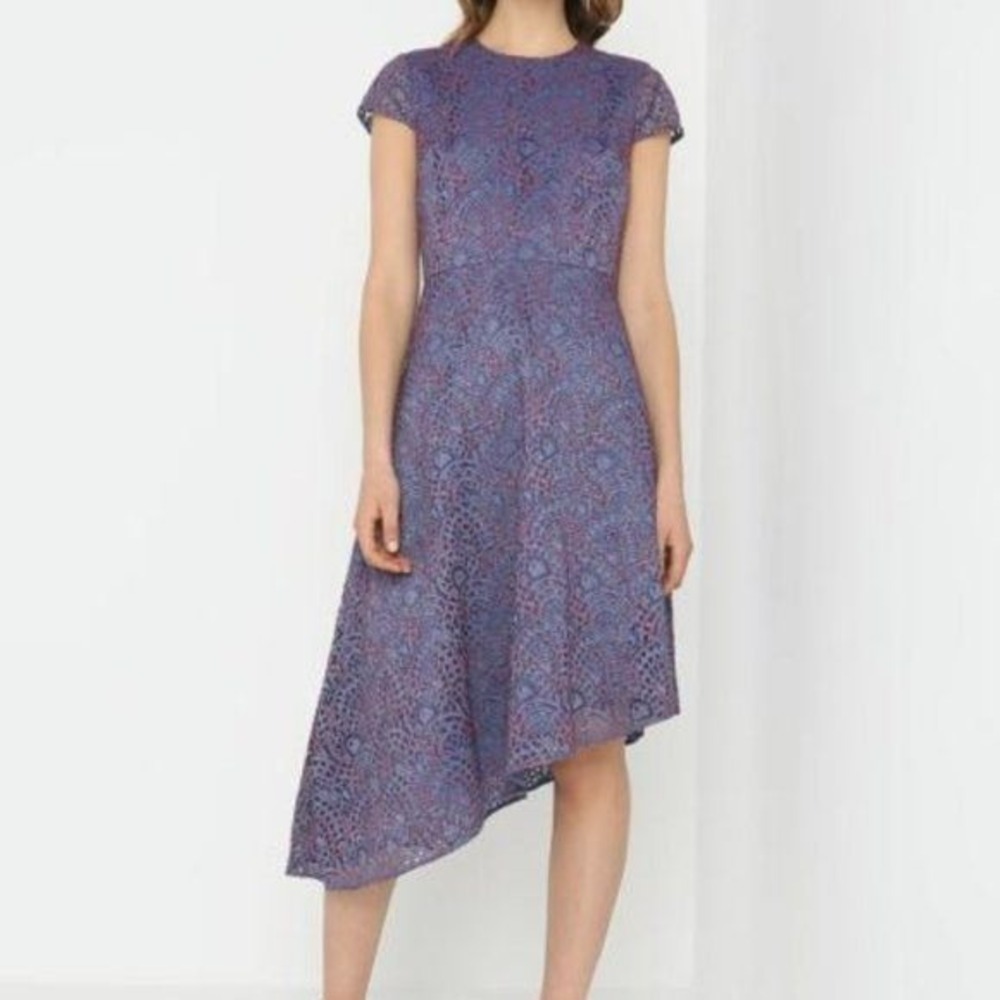 Banana Republic‎ Dress Asymmetrical Hem Eyelet Lace Cap Sleeve Red Blue Size 2